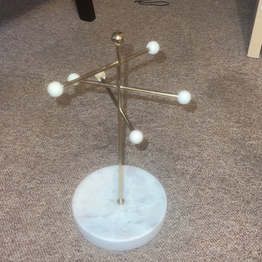 Jewelry stand/holder